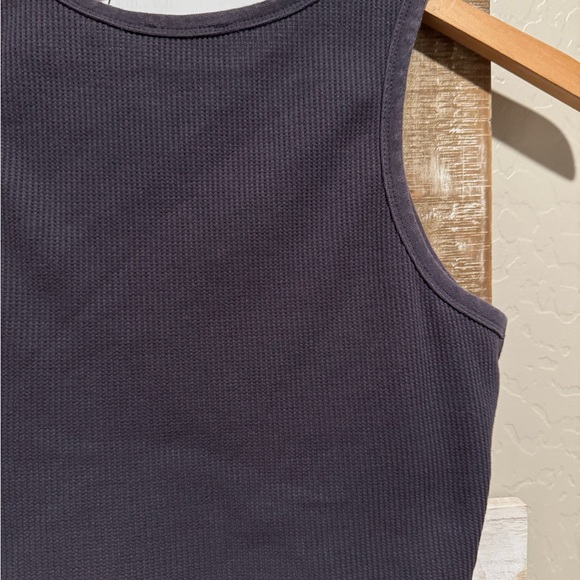 White Fox Society ribbed crop tank top size small - Picture 7 of 7